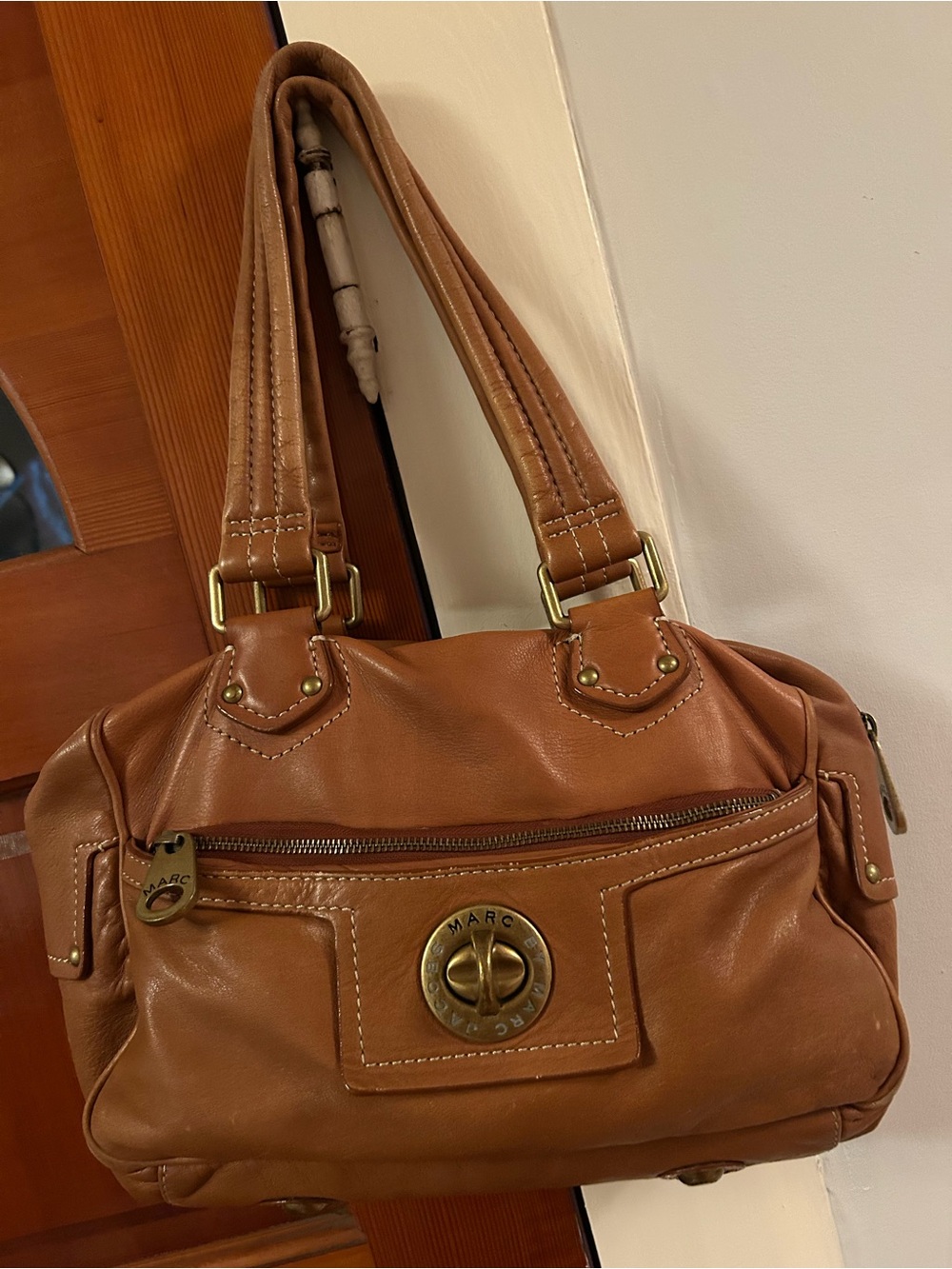 Marc Jacobs Cognac Leather Shoulder Satchel with Brass Hardware - Picture 6 of 6